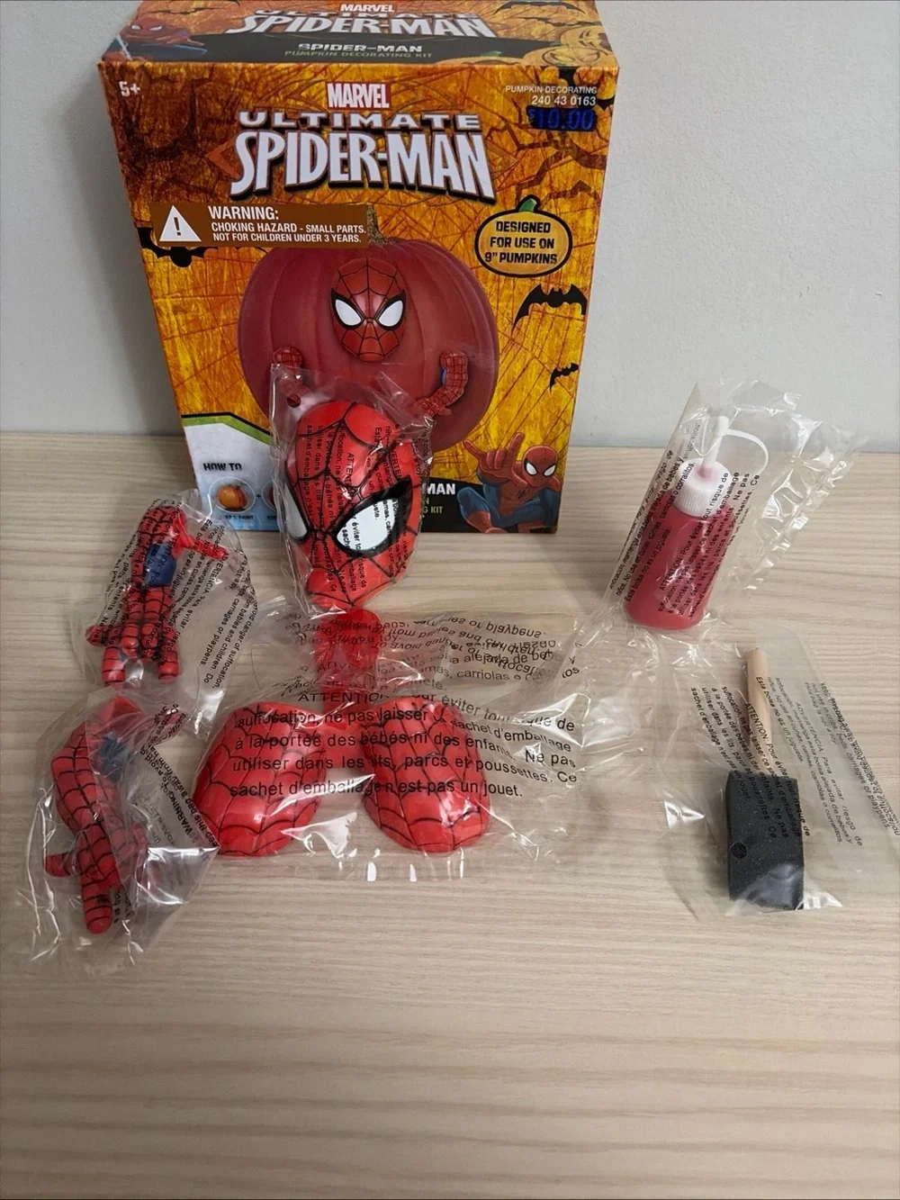 Marvel New!Ultimate Spider-Man Red Pumpkin Decorating Kit for Kids